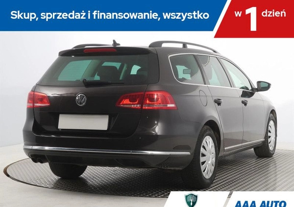 Volkswagen Passat cena 29000 przebieg: 310681, rok produkcji 2011 z Zdzieszowice małe 232